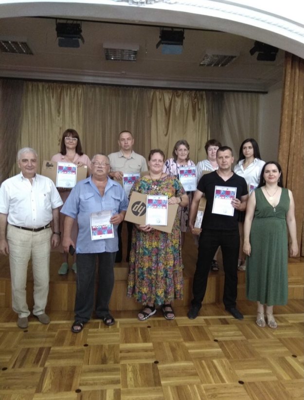 4111E1AB-C888-40B0-B073-7E255154B38F