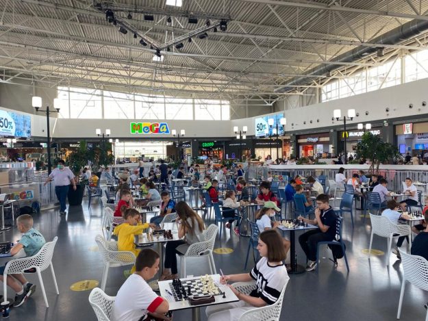 DA9EE76A-2739-45E6-B26D-9726EF7B79B9