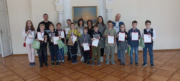 0A0FA2C1-EF6A-4660-B55F-57D9A980CFF5