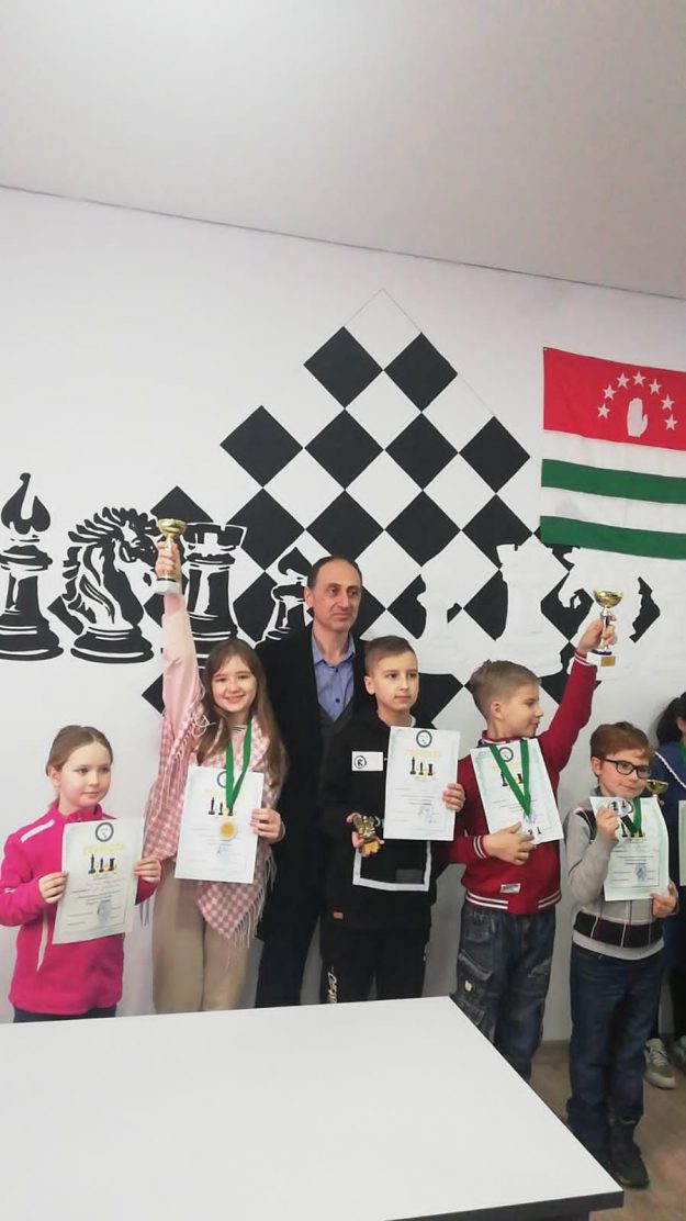 820C8F8D-158F-4673-B9D6-EF4F14349987