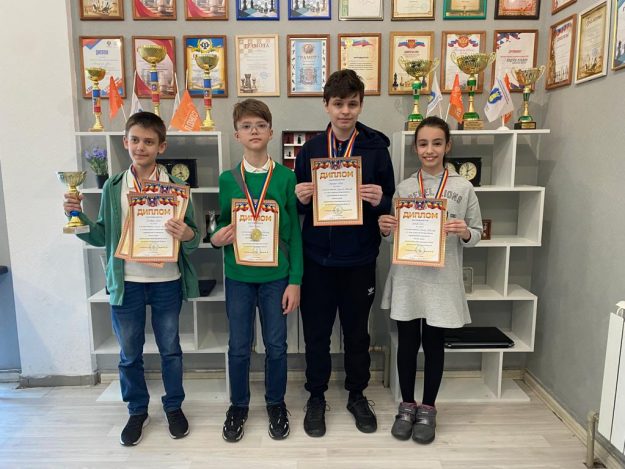 56B886F3-2D1E-40E6-BE50-4FA1FD03B0F5