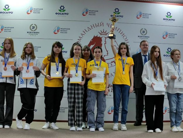 9060AAA6-E1DF-4712-A17D-DC2294213FC9