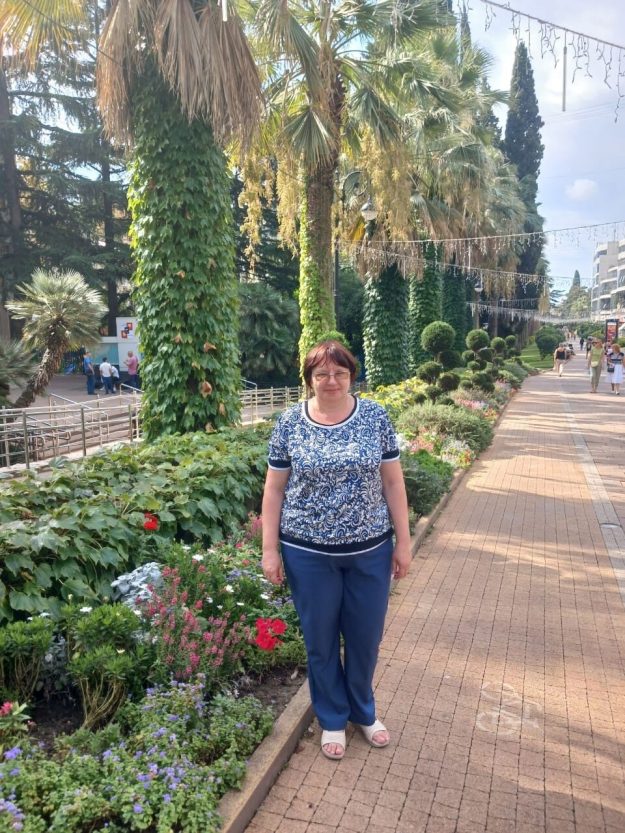 13B0E09F-1481-4050-880A-6D99BE106FF4