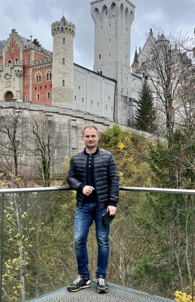 291EE553-61AB-43CA-8818-F77AEF726A72